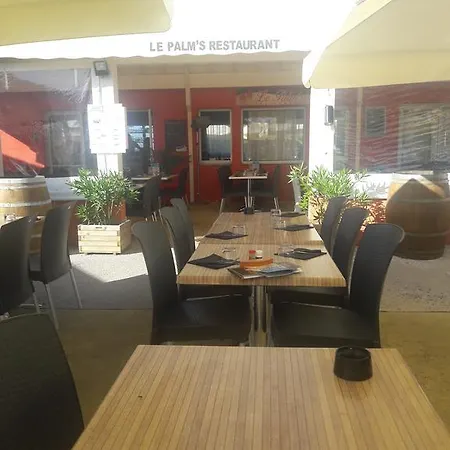 Les Charmettes Mobilhomes17 4* Les Mathes