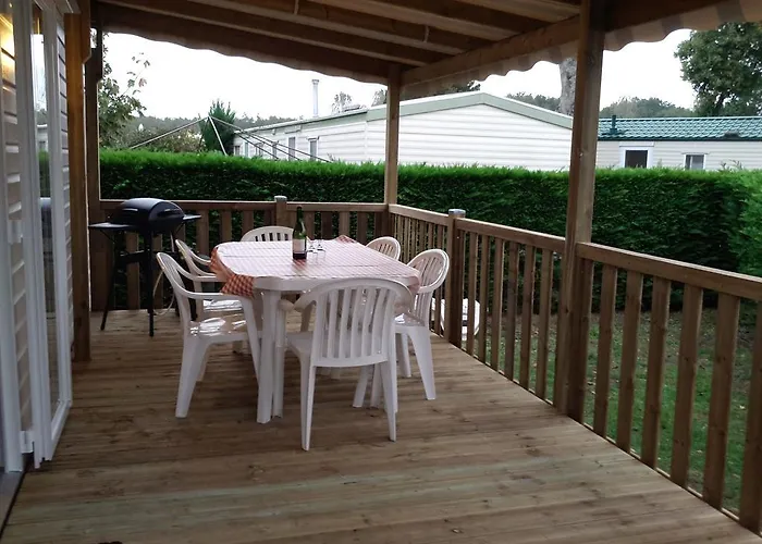 Les Charmettes Mobilhomes17 4* Les Mathes