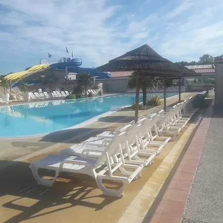 Les Charmettes Mobilhomes17 Camping Les Mathes